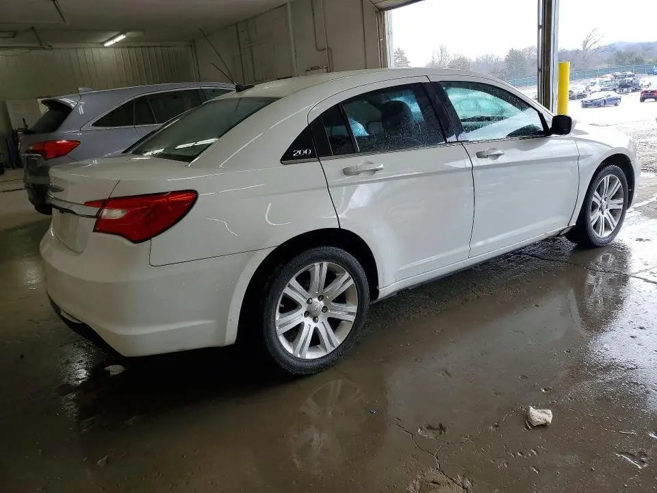 2013 CHRYSLER 200 TOURING  