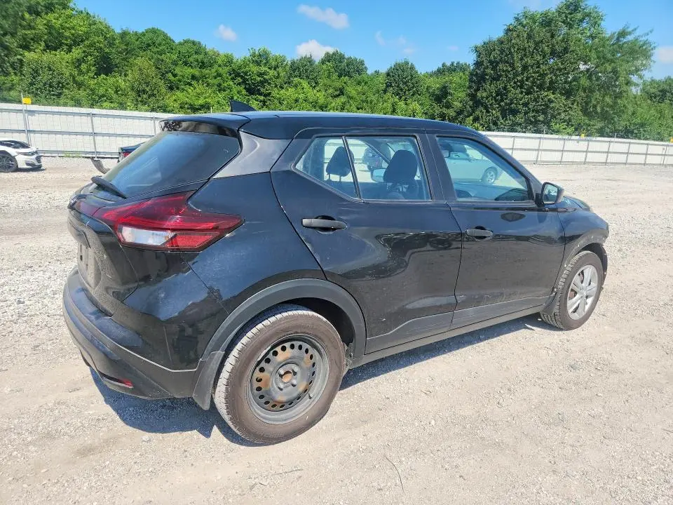 2022 NISSAN KICKS S  