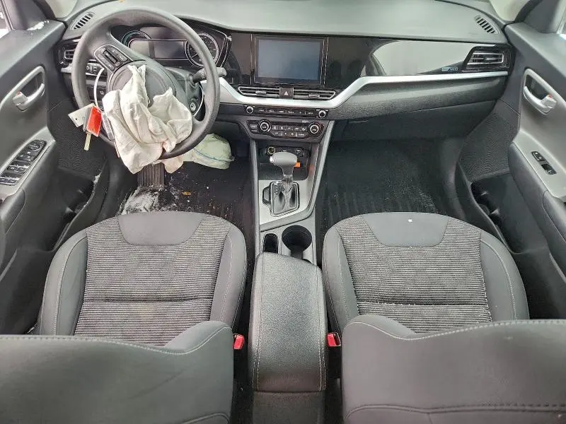 2021 KIA NIRO LX  