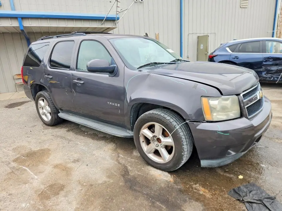 2011 CHEVROLET TAHOE C1500 LT  