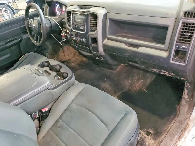 2016 RAM 1500 ST  