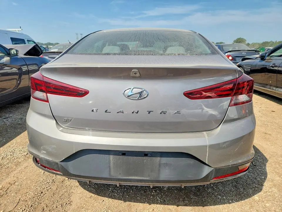 2020 HYUNDAI ELANTRA SE  