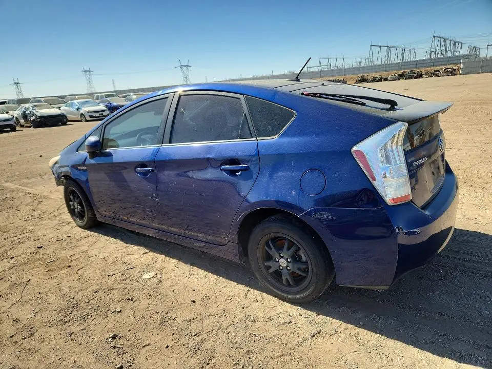 2010 TOYOTA PRIUS III  