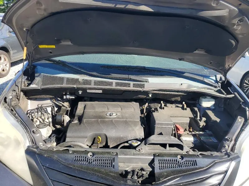 2012 TOYOTA SIENNA BASE 7-PASSENGER  