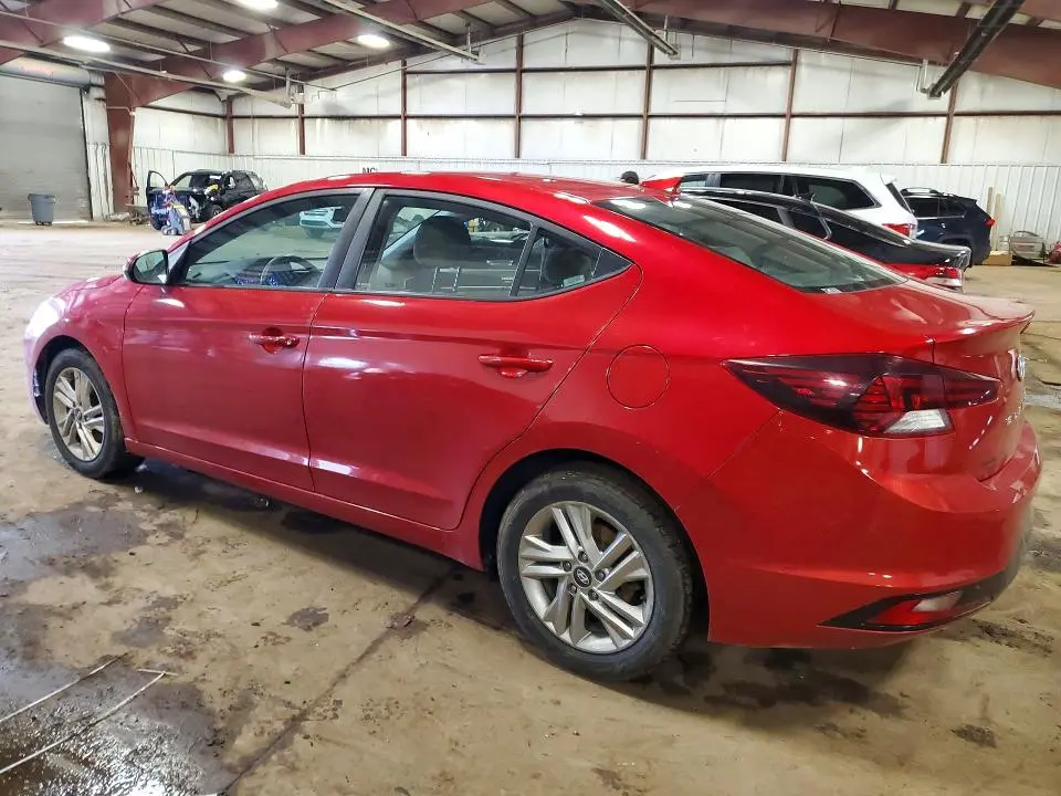 2020 HYUNDAI ELANTRA SEL  