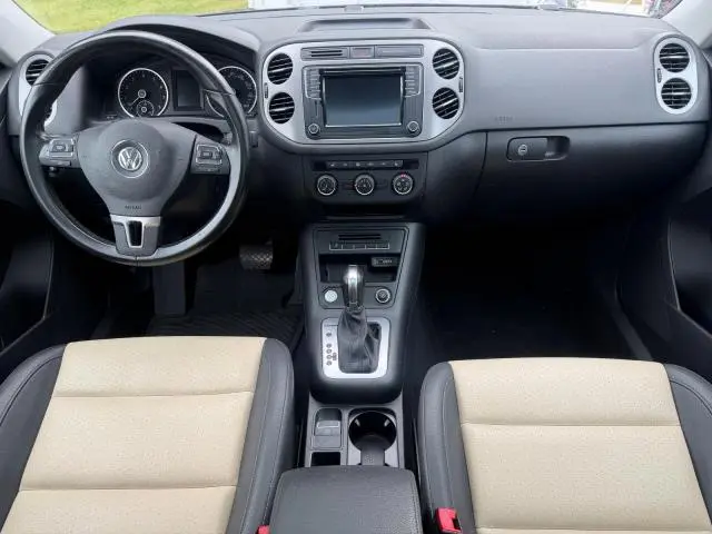 2017 VOLKSWAGEN TIGUAN WOLFSBURG  