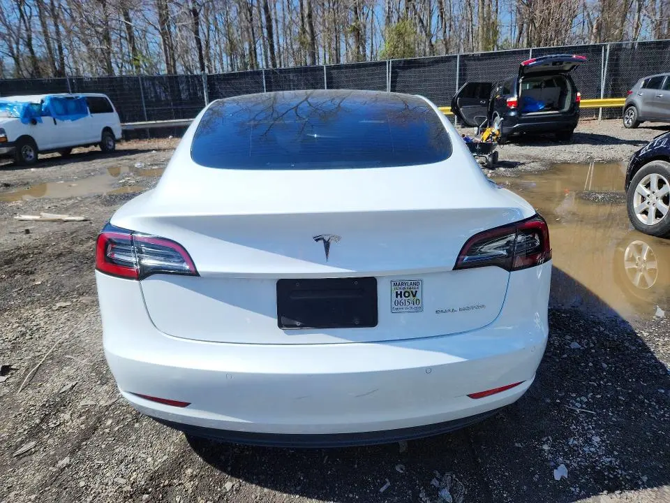 2021 TESLA MODEL 3   