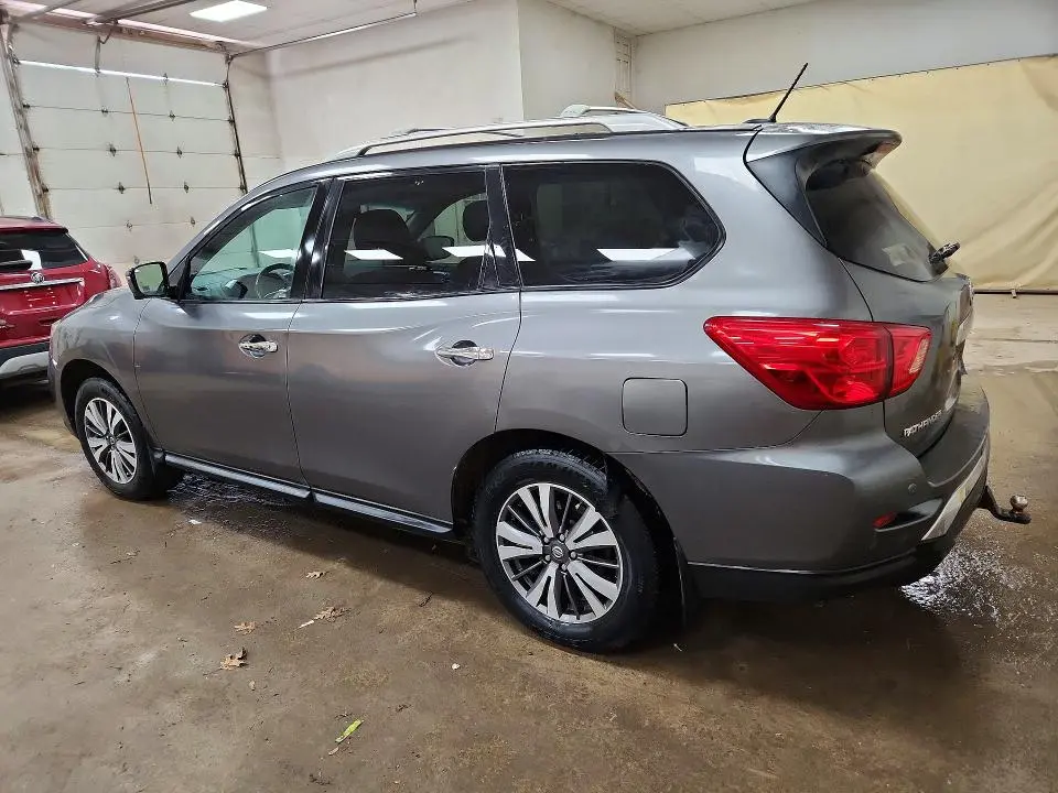 2017 NISSAN PATHFINDER S  