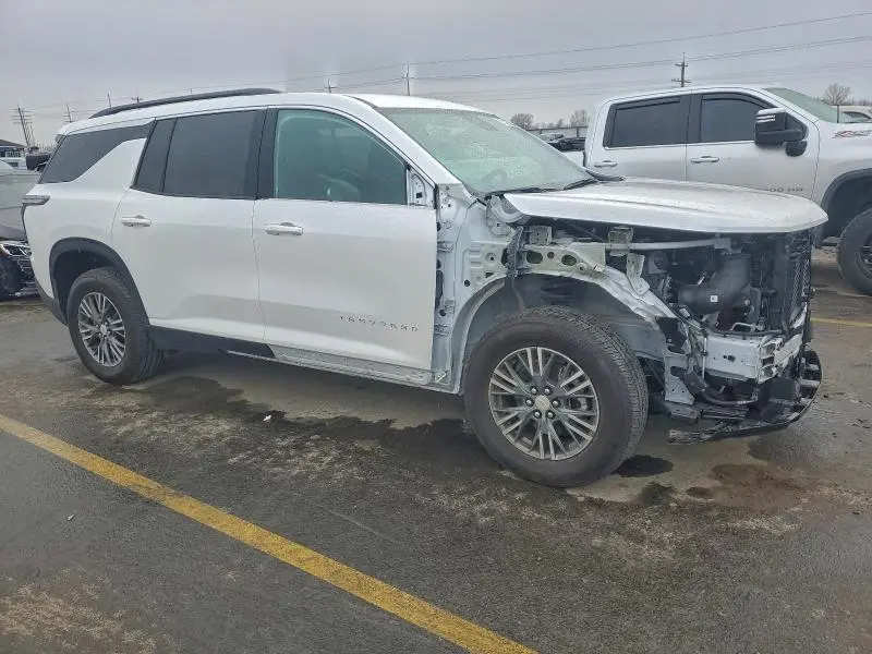 2024 CHEVROLET TRAVERSE LT  