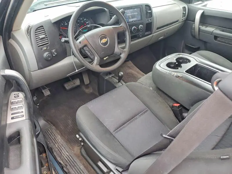 2011 CHEVROLET SILVERADO K1500 LS  