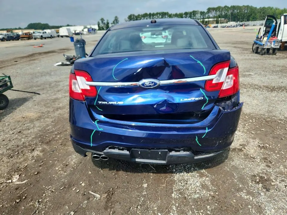 2011 FORD TAURUS LIMITED  