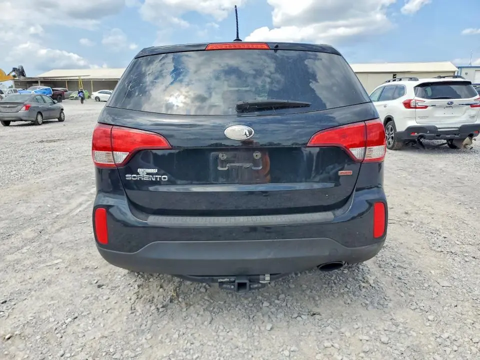 2014 KIA SORENTO LX  