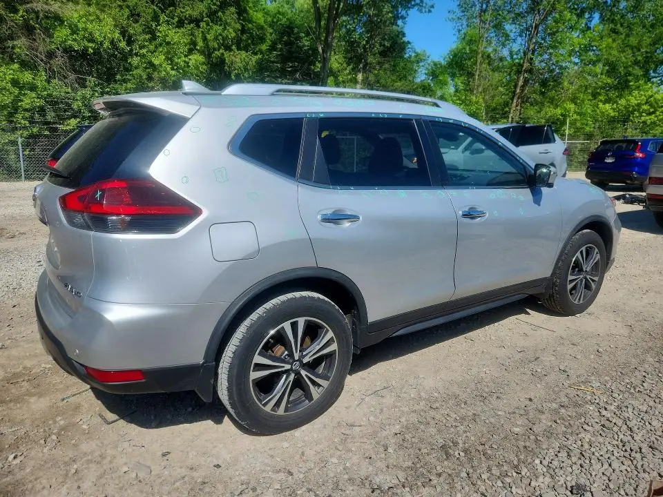 2019 NISSAN ROGUE SV  