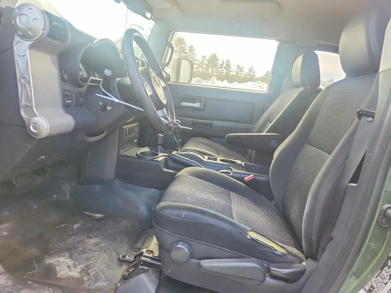 2013 TOYOTA FJ CRUISER   