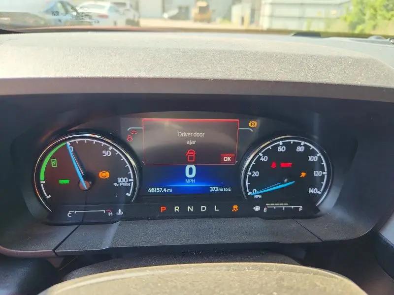 2023 FORD MAVERICK XL  