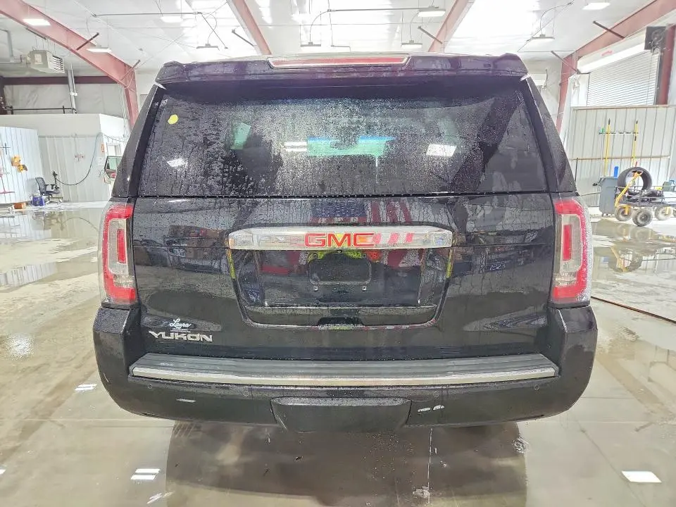 2016 GMC YUKON DENALI  