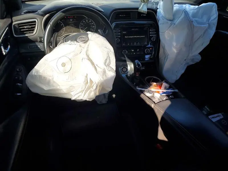 2023 NISSAN MAXIMA SR  