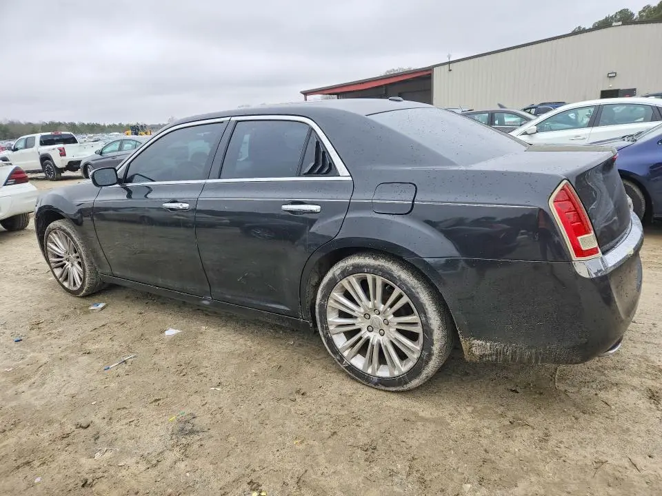 2011 CHRYSLER 300 LIMITED  