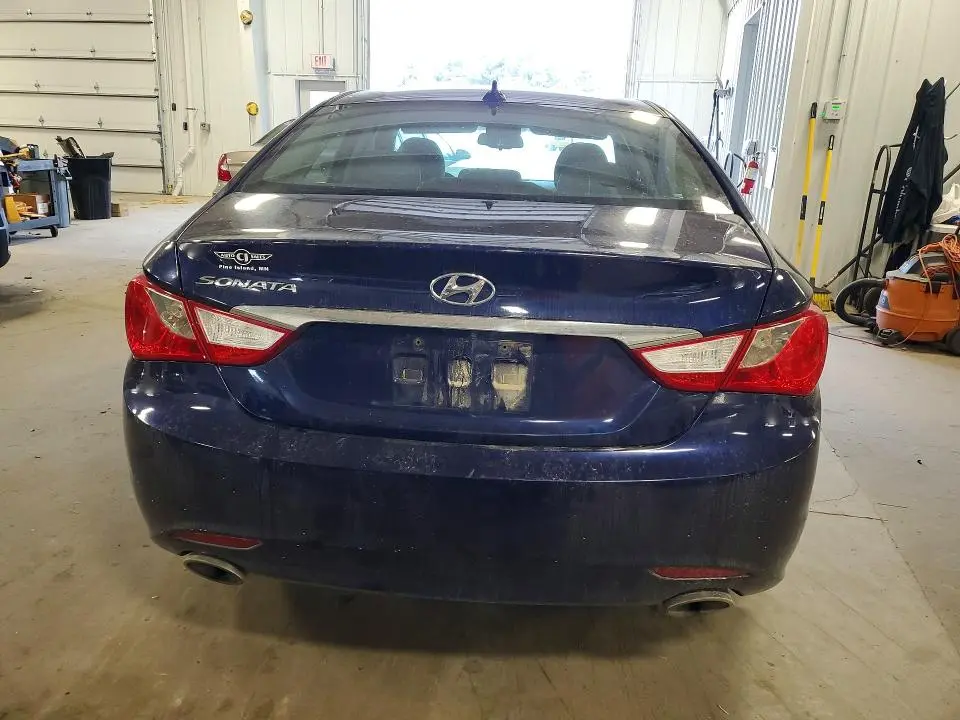 2013 HYUNDAI SONATA SE  