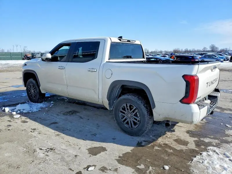 2025 TOYOTA TUNDRA CREWMAX SR  