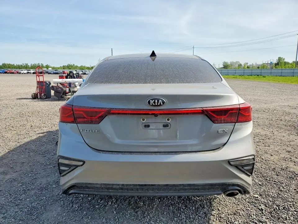 2021 KIA FORTE EX  