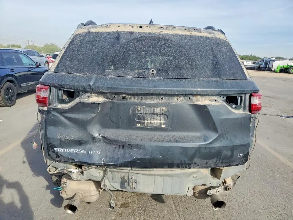2019 CHEVROLET TRAVERSE LT  