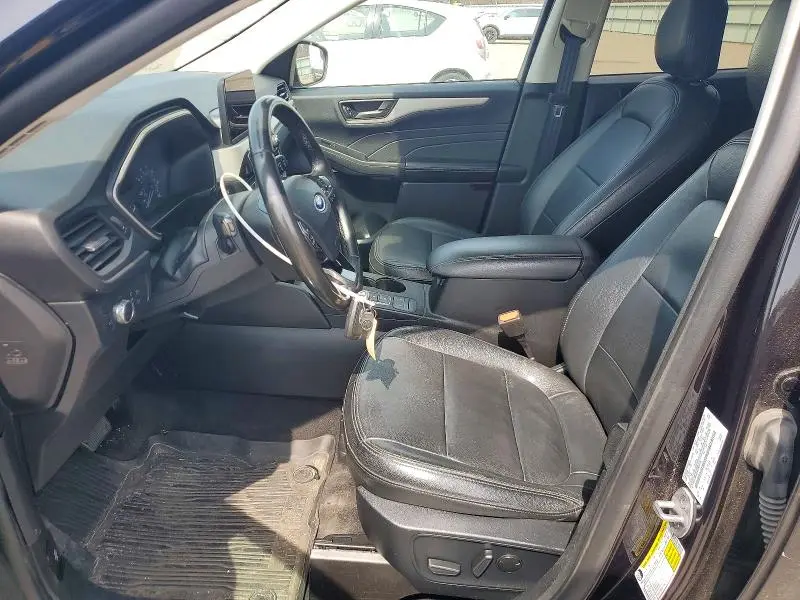 2022 FORD ESCAPE SE  