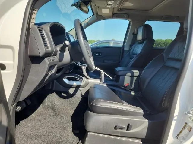 2024 NISSAN FRONTIER SL  