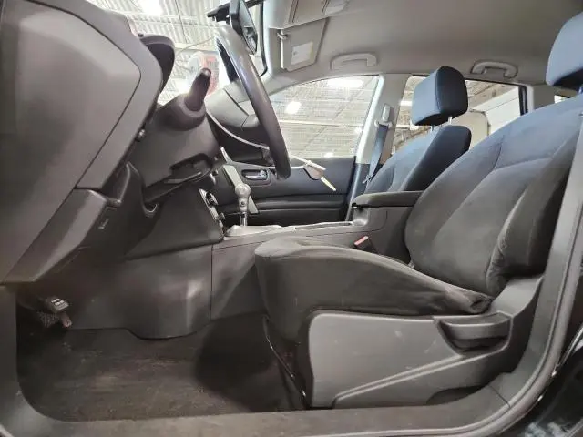2010 NISSAN ROGUE S  