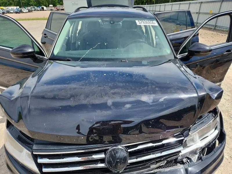 2018 VOLKSWAGEN TIGUAN SE  
