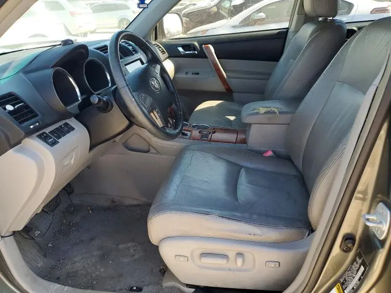 2010 TOYOTA HIGHLANDER LIMITED  