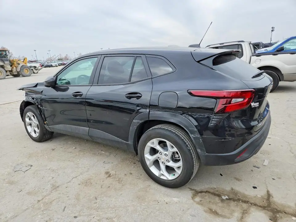 2025 CHEVROLET TRAX LS  