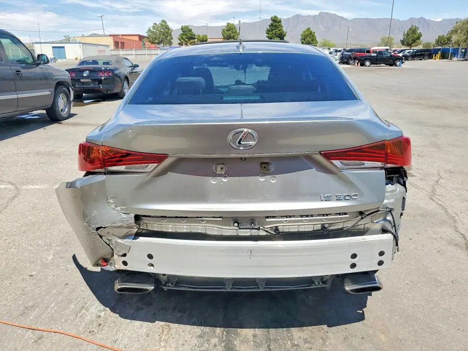 2019 LEXUS IS 300  