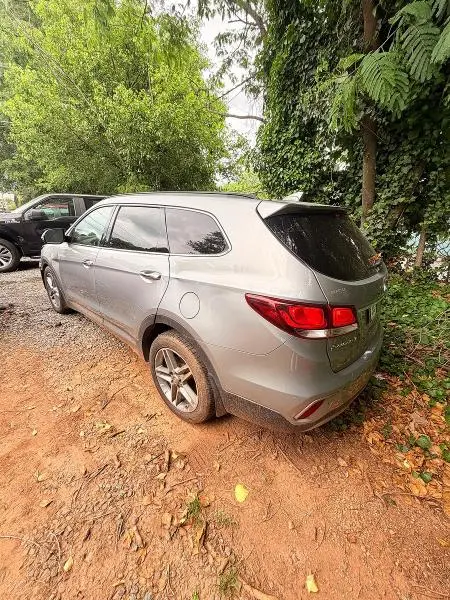 2017 HYUNDAI SANTA FE SE ULTIMATE  