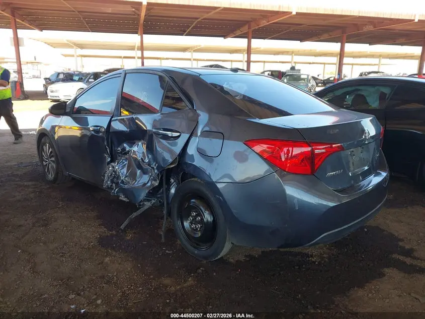 2018 TOYOTA COROLLA XLE