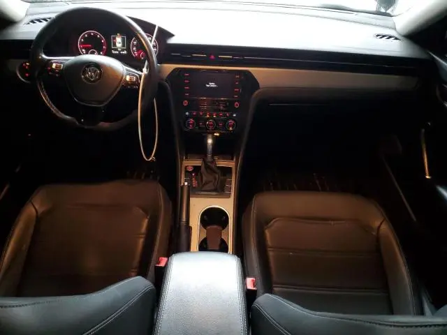 2020 VOLKSWAGEN PASSAT SE  