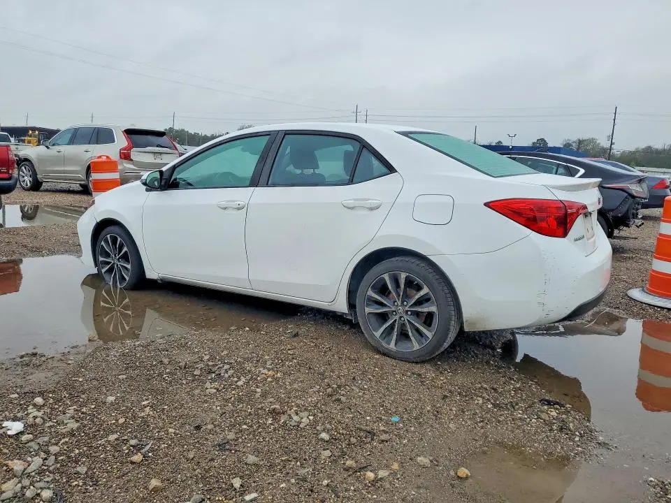 2017 TOYOTA COROLLA   