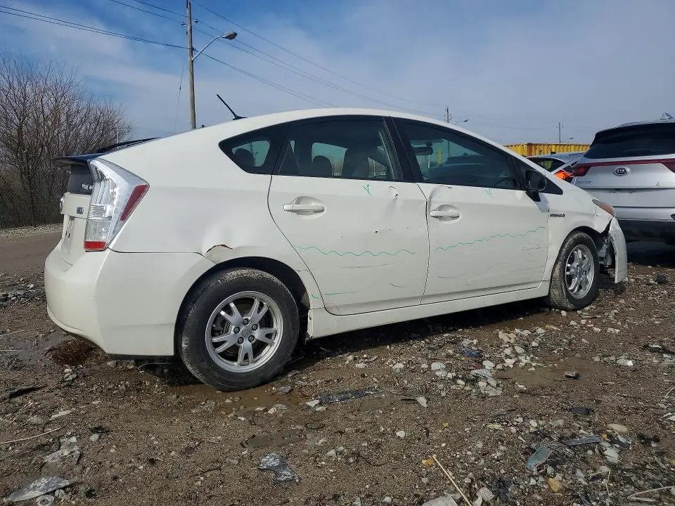 2010 TOYOTA PRIUS II  