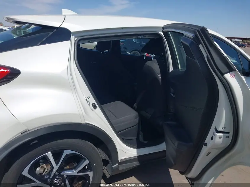 2018 TOYOTA C-HR XLE