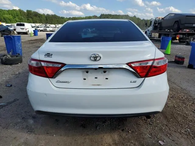 2016 TOYOTA CAMRY LE  