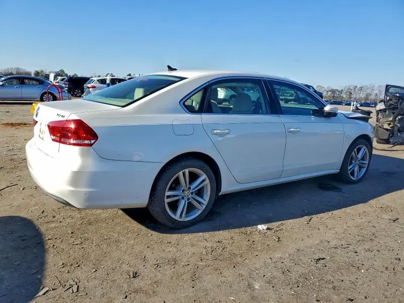 2014 VOLKSWAGEN PASSAT SE  