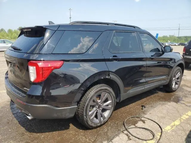 2021 FORD EXPLORER XLT  