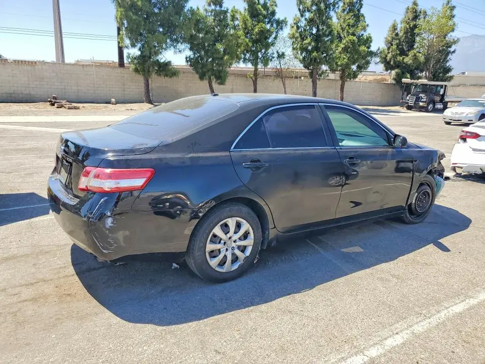 2011 TOYOTA CAMRY BASE  