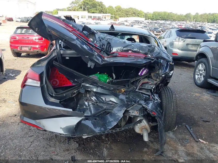 2023 HYUNDAI ELANTRA SEL