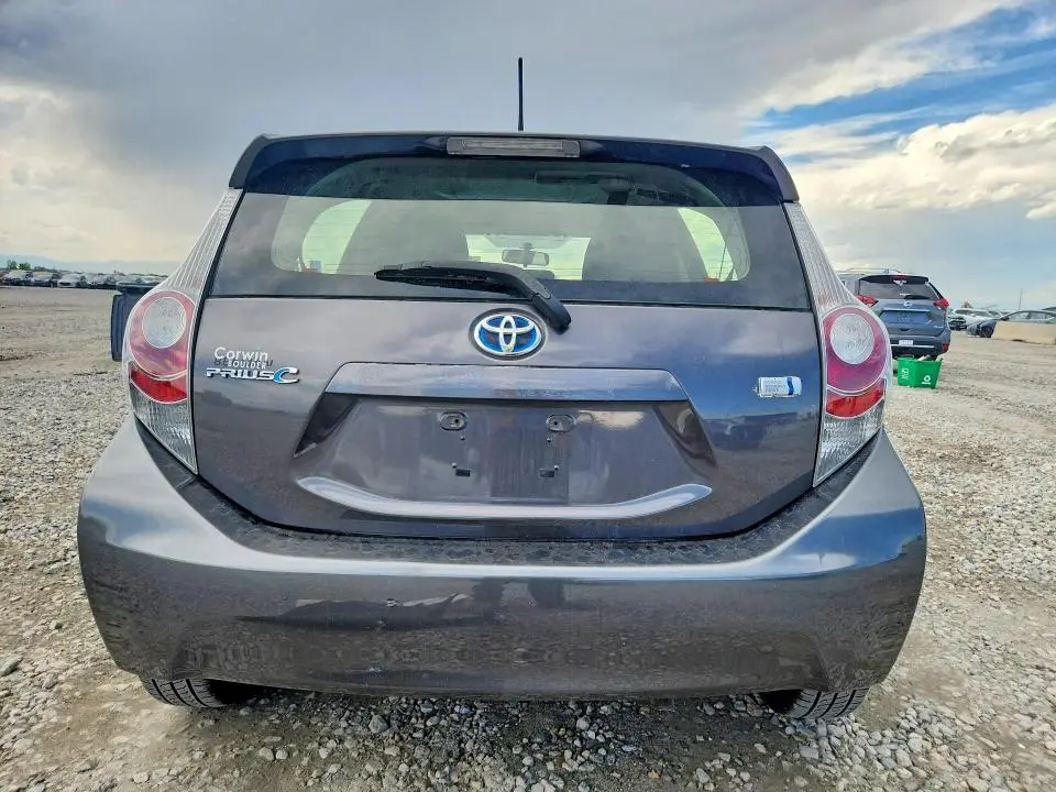 2014 TOYOTA PRIUS C TWO  