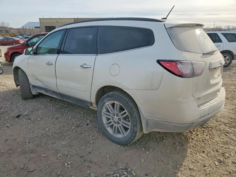 2015 CHEVROLET TRAVERSE LT  