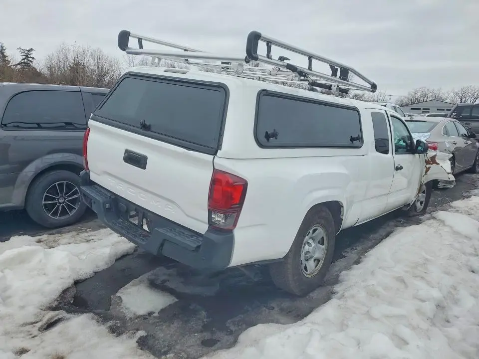 2020 TOYOTA TACOMA SR  