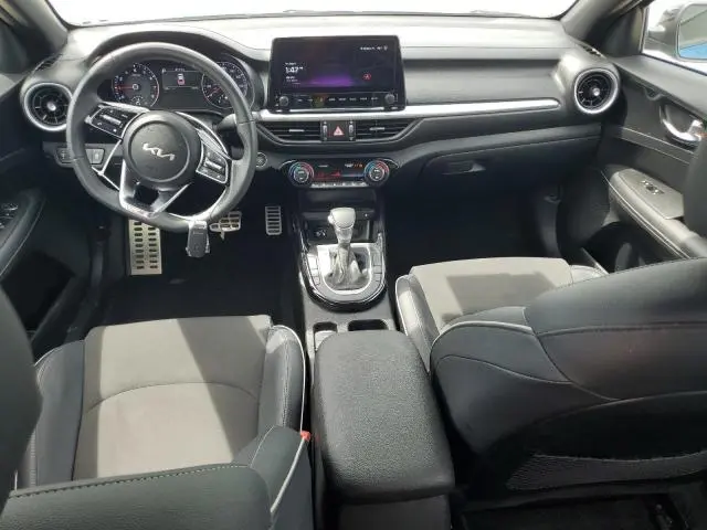 2024 KIA FORTE GT LINE  