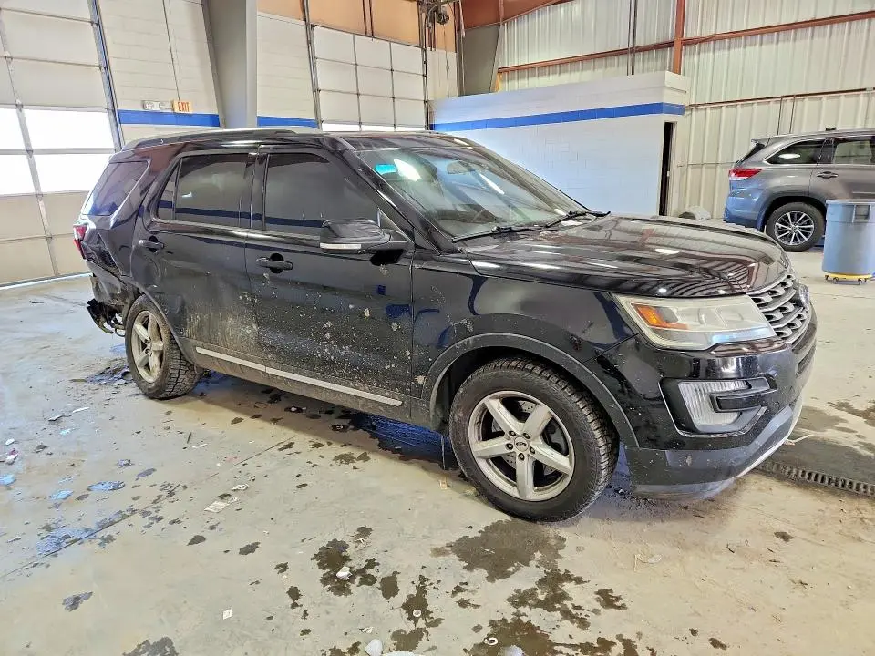 2016 FORD EXPLORER XLT  