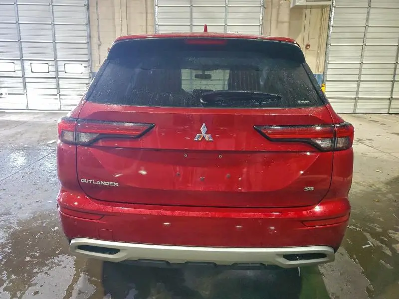 2024 MITSUBISHI OUTLANDER SE  